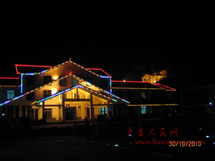Ƭ 036.jpg