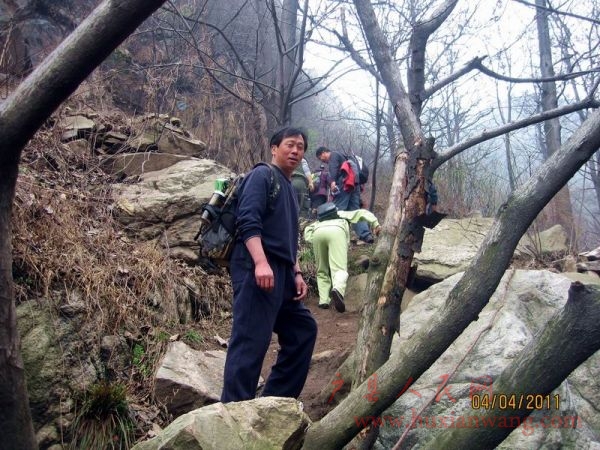 Ƭ 048.jpg