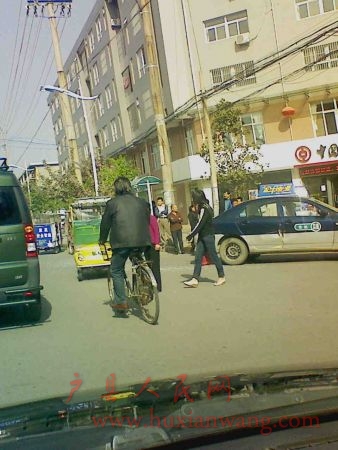 Ƭ 002.jpg