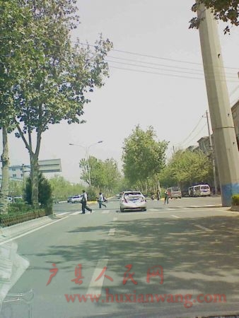 Ƭ 010.jpg