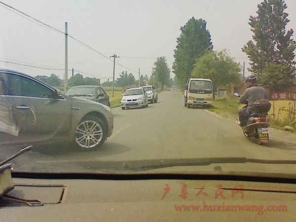Ƭ 010.jpg