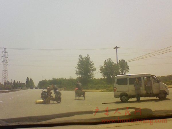Ƭ 011.jpg