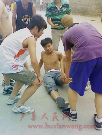 Ƭ 010.jpg