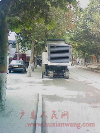 Ƭ 037.jpg