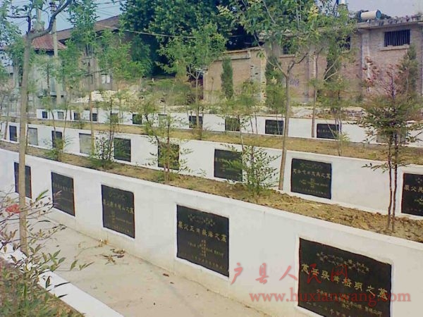 Ƭ 012.jpg