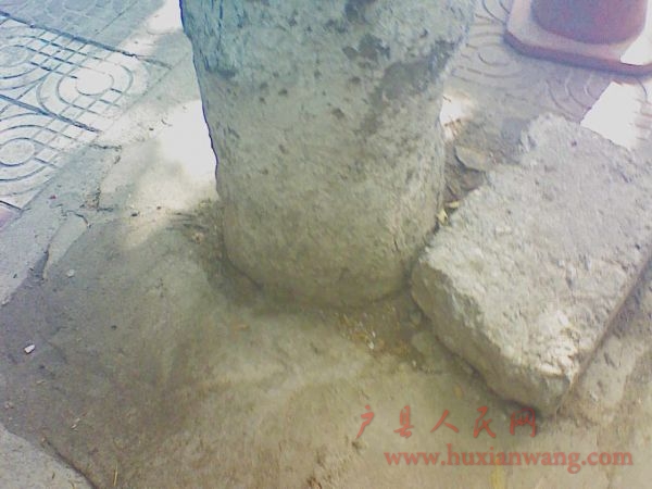 Ƭ 012.jpg