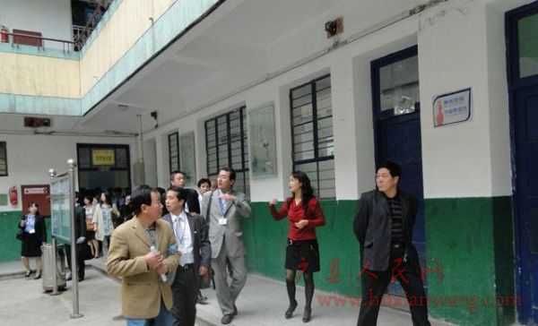 点击图片查看详情 日本都道府县人口_安倍迎风大嚼烤鱼为自民党议会选举造势(2)
