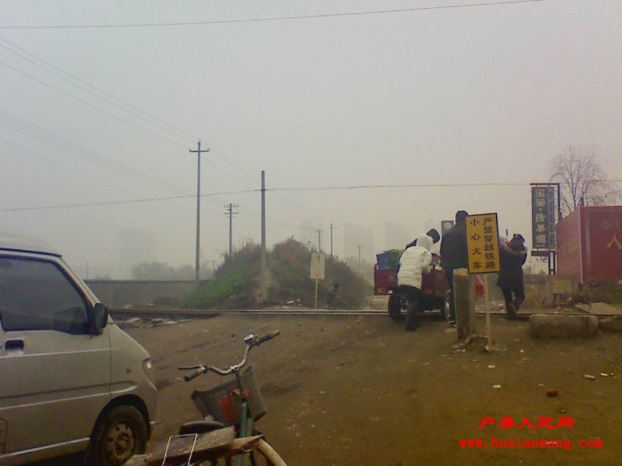 201112021619381.jpg
