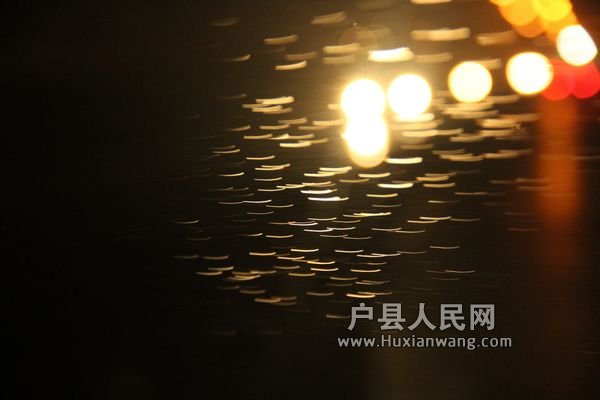 ϵ·