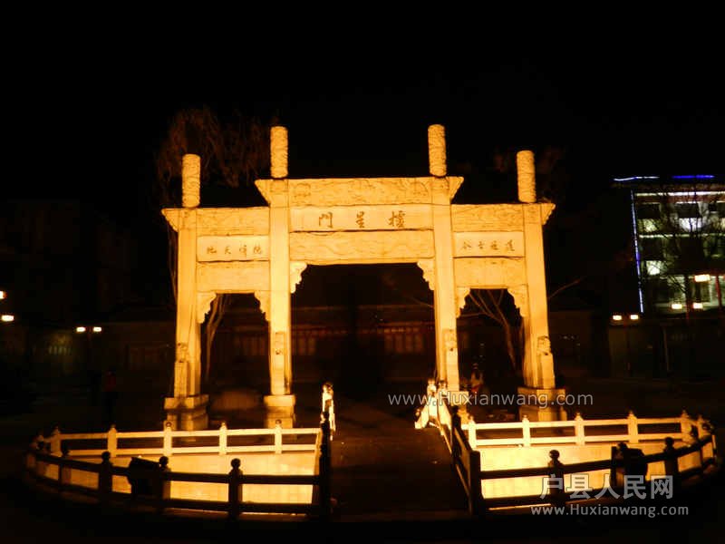 Ƭ 018.jpg