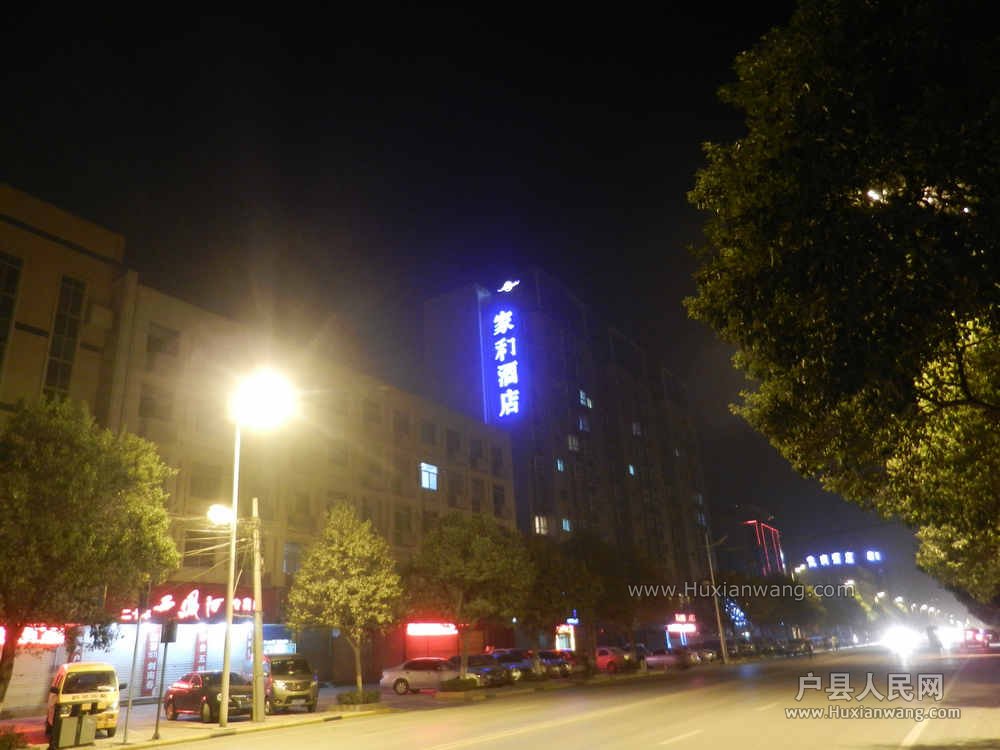 Ƭ 074.jpg