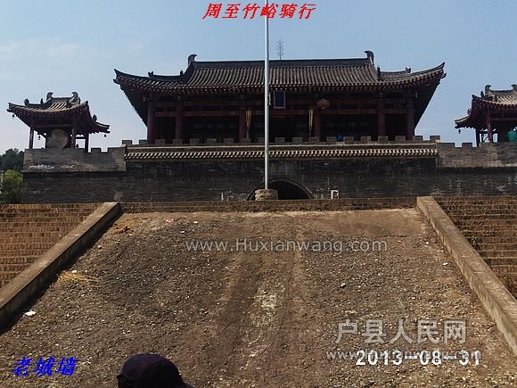 nEO_IMG_PHOT0011.jpg