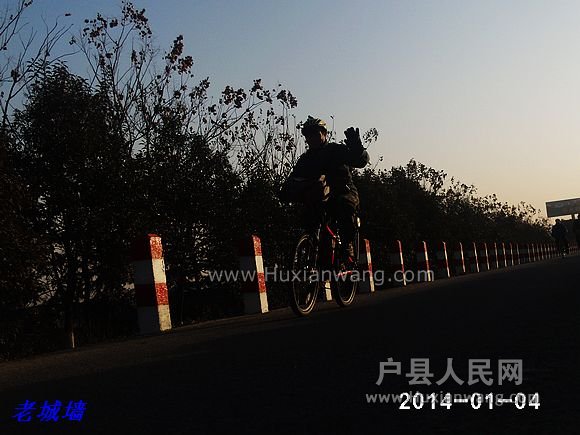 nEO_IMG_PHOT0008.jpg