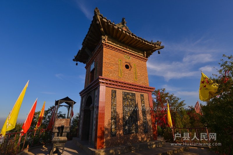 DSC_7991-2_.jpg