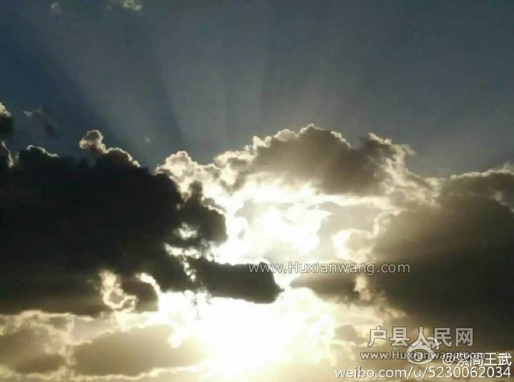 img-99684ac0b4fc6c651656d777ffb32da8.jpg