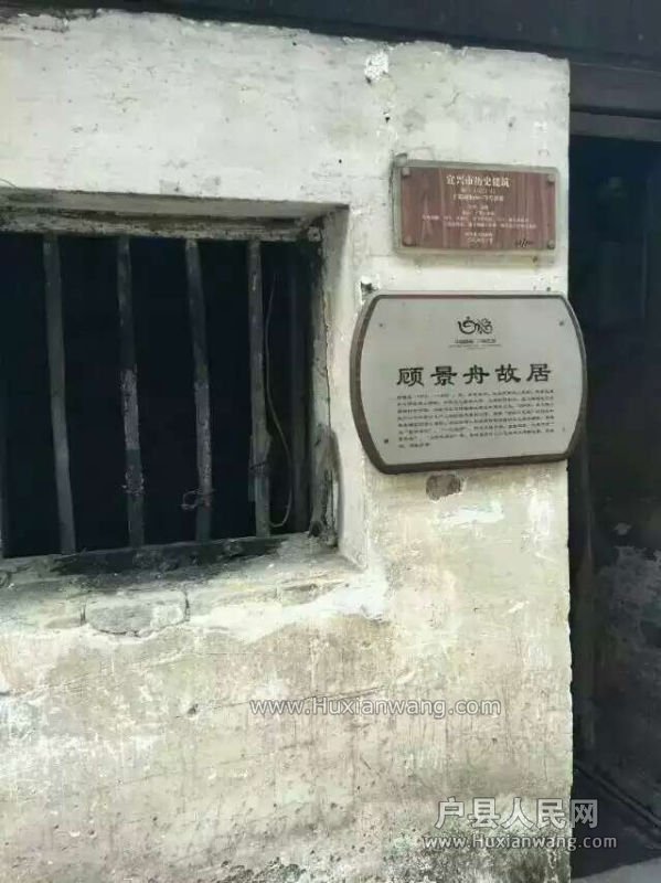 128460