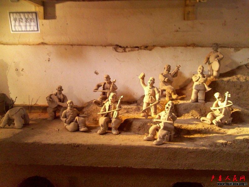 Ƭ 008.jpg