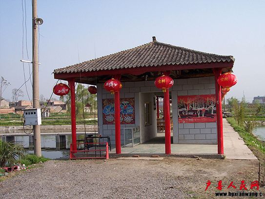 Ƭ 012.jpg