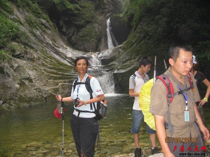 Ƭ 043.jpg