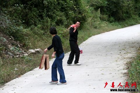 Ƭ 032.jpg
