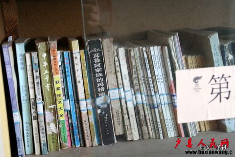 Ƭ 087.jpg